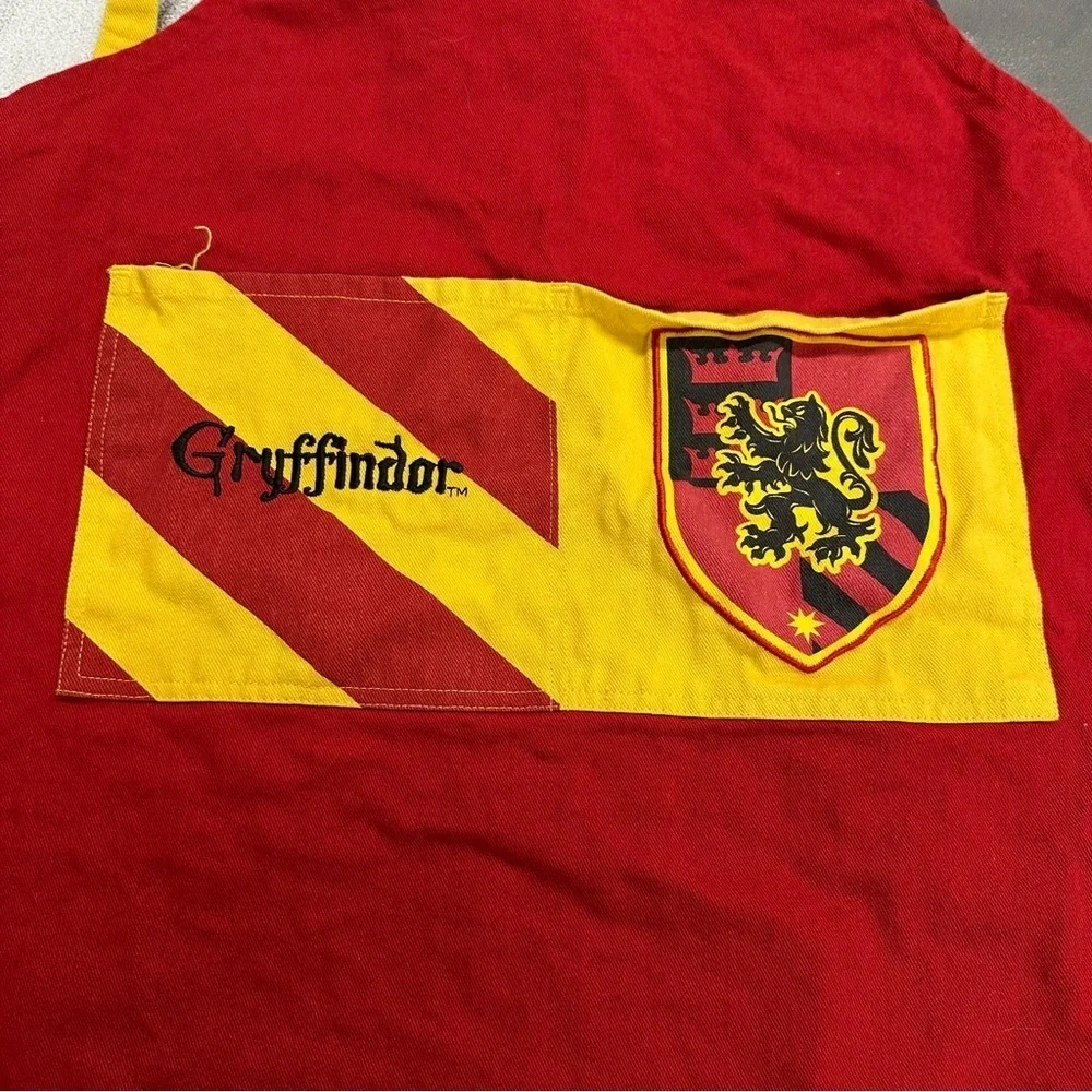 William Sonoma x Harry Potter Gryffindor kitchen apron